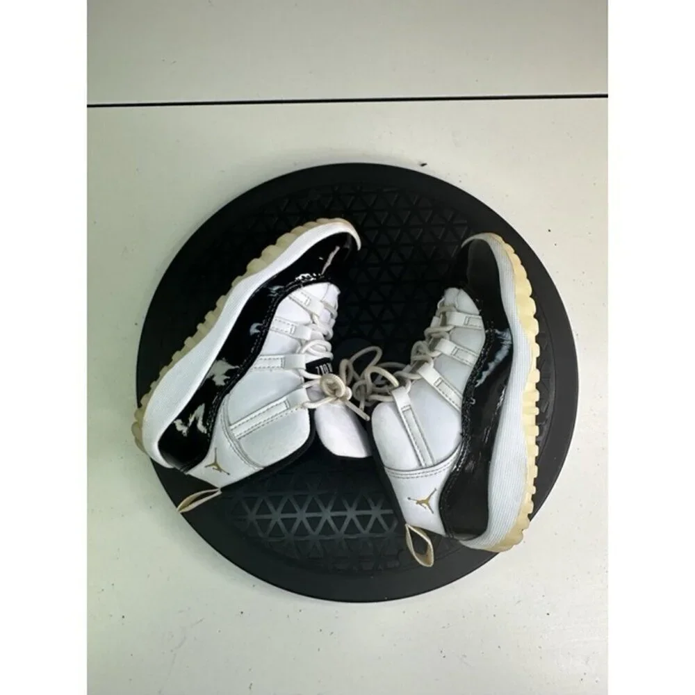 Nike Air Jordan 11 Retro TD Gratitude 378040-170 Kids 10C White Black Patent 23
